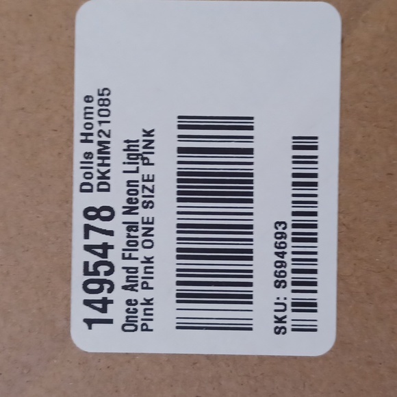 Dolls Kill Rose Neon Sign with adapter easy to hang nice gift idea - Picture 7 of 8